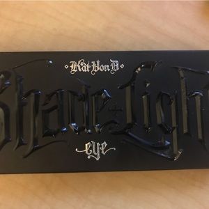 Kat Von D Shade and Light Glimmer Eye Contour Palette